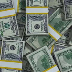 Comment devenir millionnaire comme un rappeur américain ? (+ infographie)