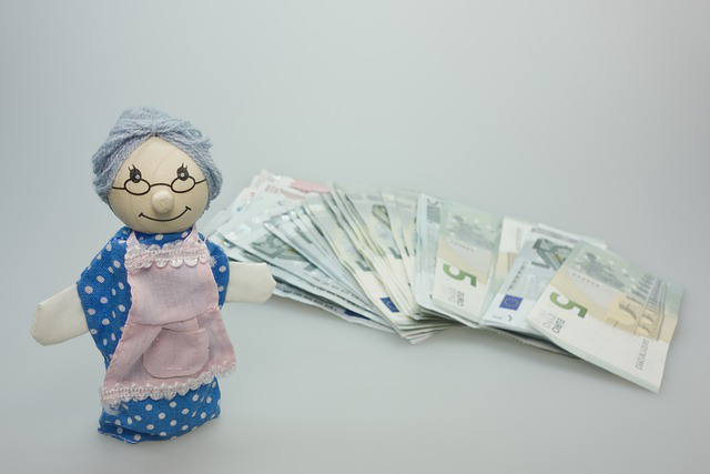 argent de poche en aidant les personnes âgées