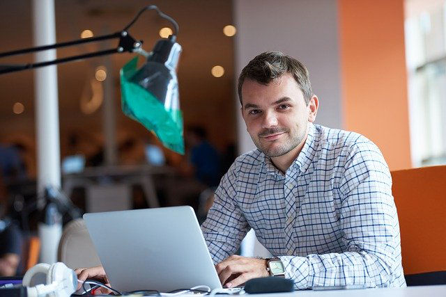 devenir auto entrepreneur coworking