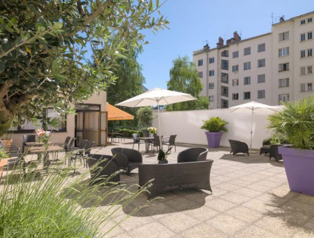 investir en ehpad terrasse