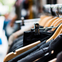Louer ses vêtements : les sites et les conseils pour que ça rapporte