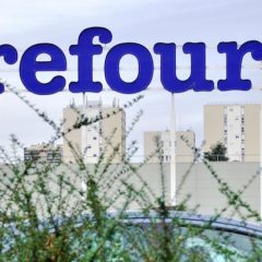 Carrefour veut recruter 15.000 jeunes en 2021