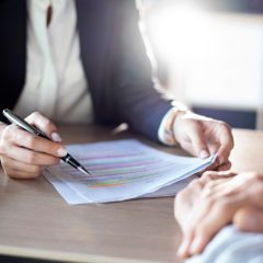 Les questions auxquelles vous devez vous préparer pour un entretien professionnel et comment y répondre.