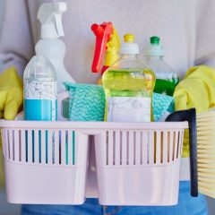 Les astuces pour réduire ses dépenses en produits d’entretien (ménage, lessive, etc.)
