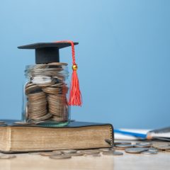 Comment faire des économies sur les frais de scolarité