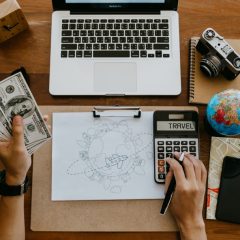 Comment économiser sur ses voyages grâce aux bons plans cachés