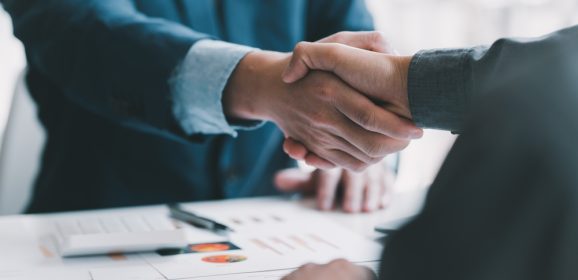 Comment profiter des ventes aux enchères pour trouver de vraies bonnes affaires